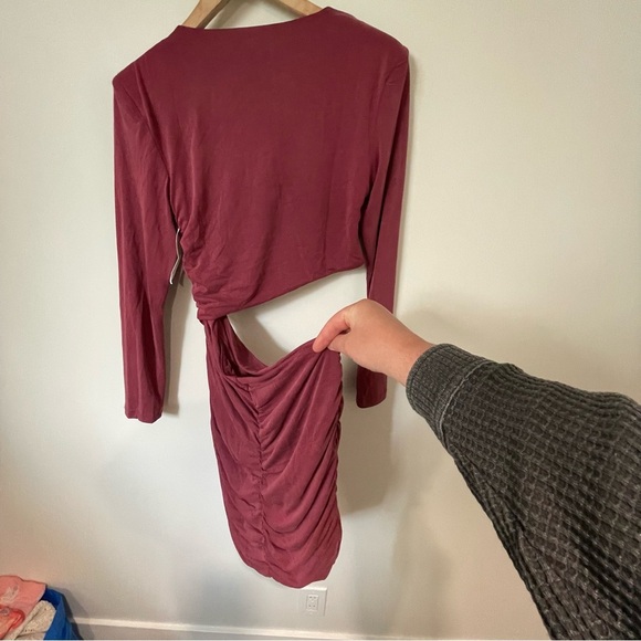 Bardot Rosa Ruched Cutout Long Sleeve Minidress In Burgundy Size Large NEW - Picture 6 of 11